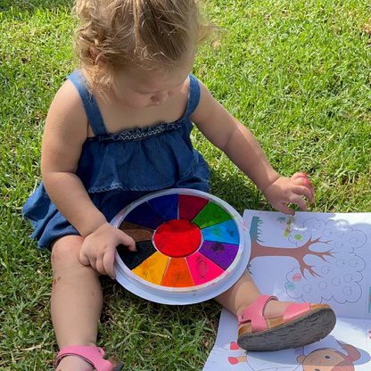 Farbpalette mit 12 verschiedenen Farben zum Fingerfarbenmalen (ab 1 Jahr)